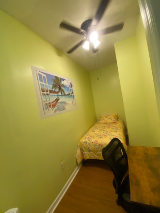 Bedroom - CARIBBEAN CHATEAU PEACEFUL AMBIANCE $750 A MONTH $300 SECURITY DEPOSIT, ALL UTILITIES INCLUDED!