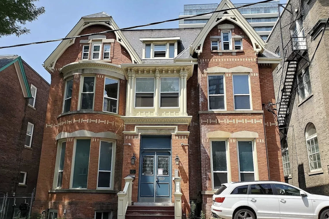Street View - Furnished 1 Bedroom on UofT Campus! Move-in September 2025