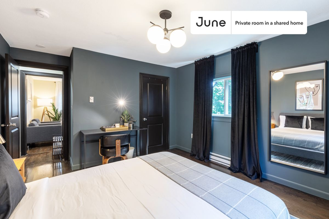  - Private bedroom in 6 bed/4 bath Home
