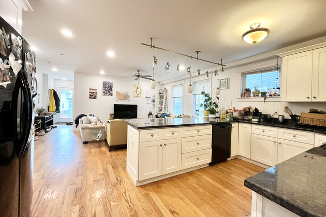 kitchen/living room - *NO BROKERS FEE!* Stunning, Huge 4 Bed/2.5 Bath next to HKBS available 9/1/26! LAUNDRY IN UNIT! Apartments