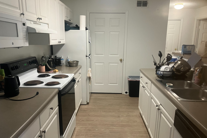kitchen - [DISCOUNTED] Fully Furnished | Private Bathroom Apartment, 1min walk to UMD shuttle