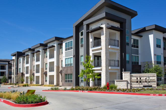 Exterior - Hunters Creek Apartments