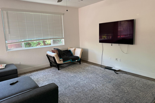Living Room - Moraga. Room for rent $600