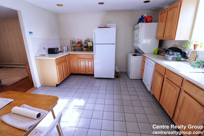 Kitchen - Spacious 2-Bed apartment with in unit Laundry!