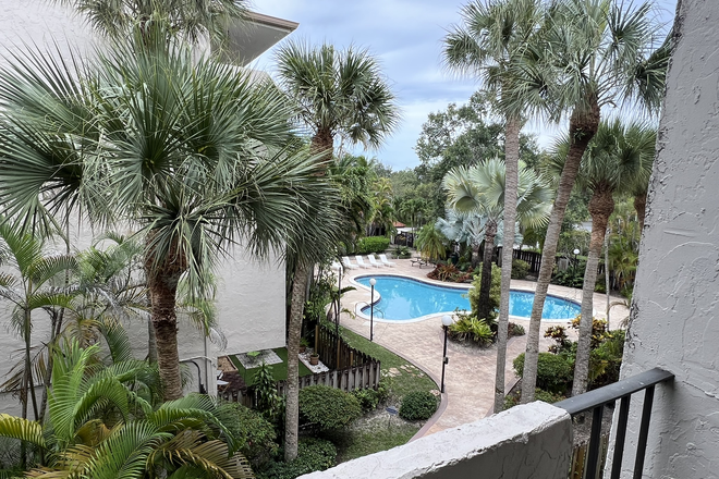 Overlooking from Balcony - Dadeland Grove Condominium/Ideal Off-Campus Living