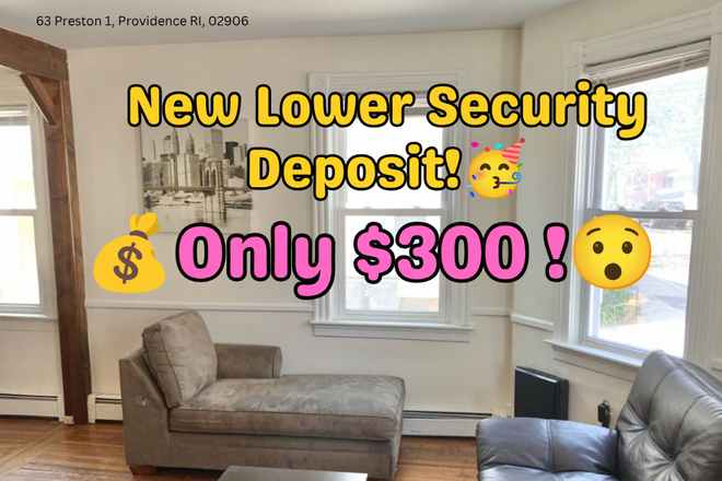 Living room - Private Bedroom WITH Private Bathroom in a shared apartment – All Utilities + WiFi. Steps to Brown!