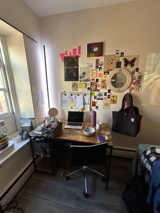 Bedroom - Back bay apartment - close to Prudential Center, BU shuttle, and green line