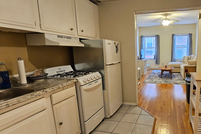 view from entrance - $2800&nbsp;/ 2br -&nbsp;12 month lease