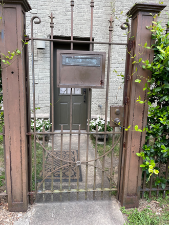 View of front door from street - 2B 1B Walking Distance to Tulane and Loyola and 2 blocks from Freret and Starbucks
