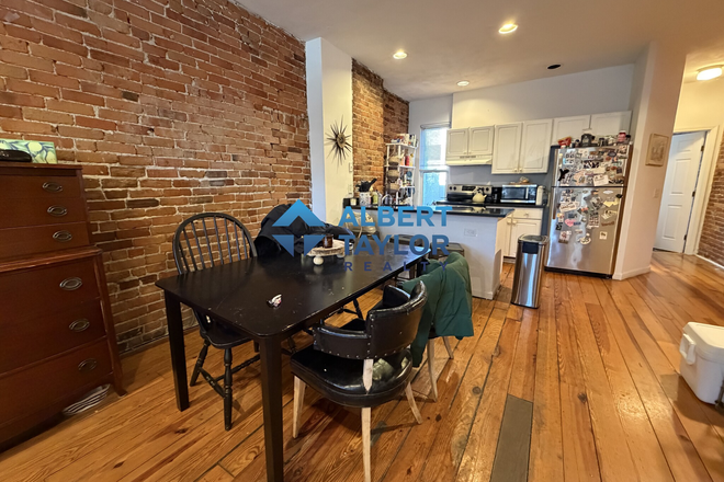 Dining Area - 2FLOORS in Symphony! 3Bed/2Bath w. HEAT/HotWater Included! Apartments