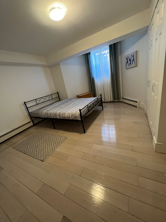 Bedroom with a queen bed - NO BROKER or AGENCY FEES!!Available January 1st!!BEAUTIFUL PLACE*FURNISHED Apartments