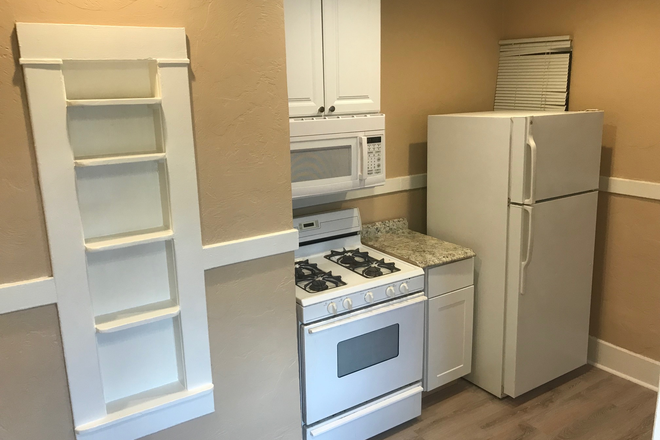 Photo - 948 East Helen Street Duplex