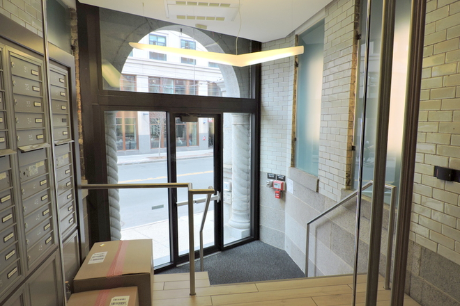 1 - furnished 1 bd 1 bth w/ in unit laundry in Harvard Square Apartments