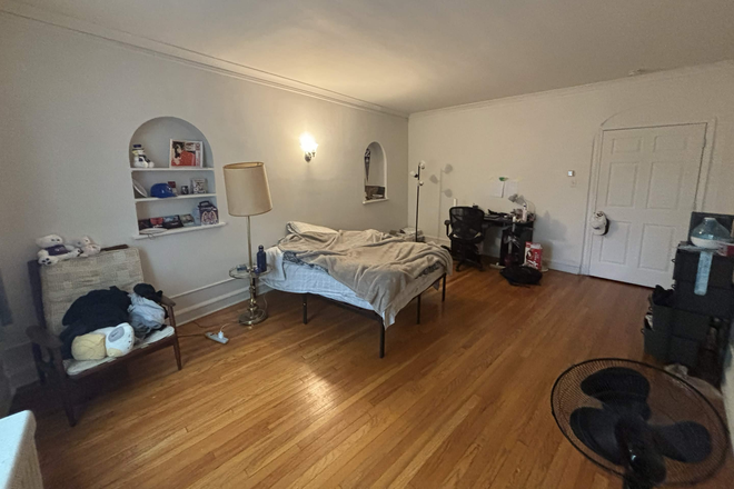 Bedroom - SUMMER SUBLET, Cheap Apartments
