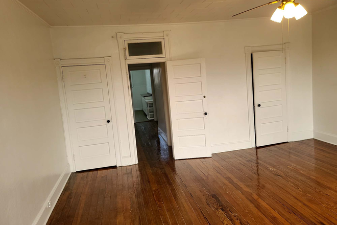 Living Area - 1-bedroom apartment close to Homewood campus