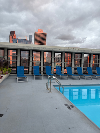 Rooftop Pool / Sundeck - Modern Gold Coast Studio Near CTA – Rooftop Pool, Utilities + Internet Included Condo