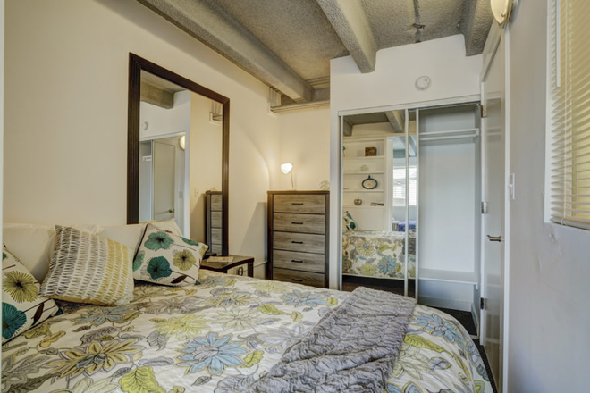 Bedroom view - Sterling Apartments sublet offer close to campus