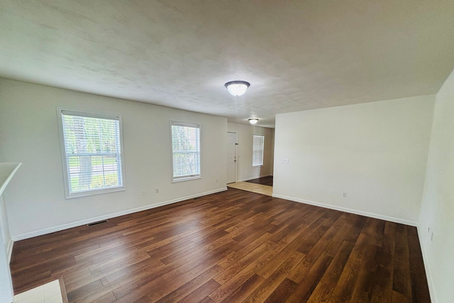 Photo - 3 Bedroom 2.5 Bath House