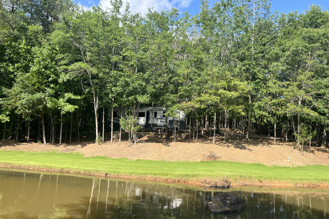 RV site (lot does not include RV) - Private Wooded RV Lot House