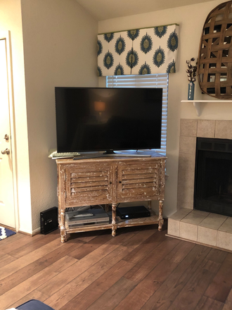 Shared tv/Living room - Bay Club Sea Lofts
