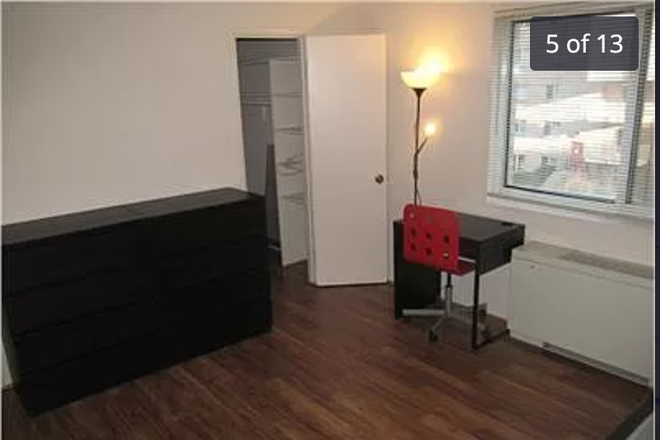 bedroom - 2 bed room that can house 3 students available for rent for the Aug 2026 to June 2027 academic year