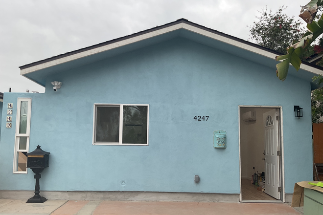Entrance to unit - New and beautiful construction House