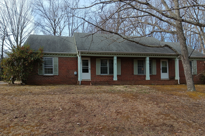 Entrance from Harvard Street. - Furnished 2 Bdrm 1 Mile from the LU Campuses Rental