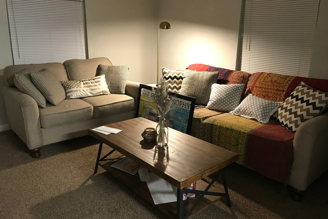 Living room - West Knox home