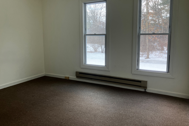 bedroom - Umass bus- One bedroom apartment, June 1st