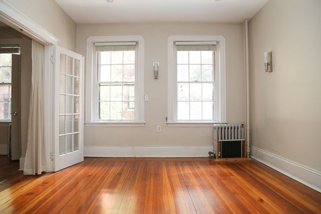 Front facing windows - Short or Long Term Rental - 1 bedroom/1 bath + office and Roof Deck