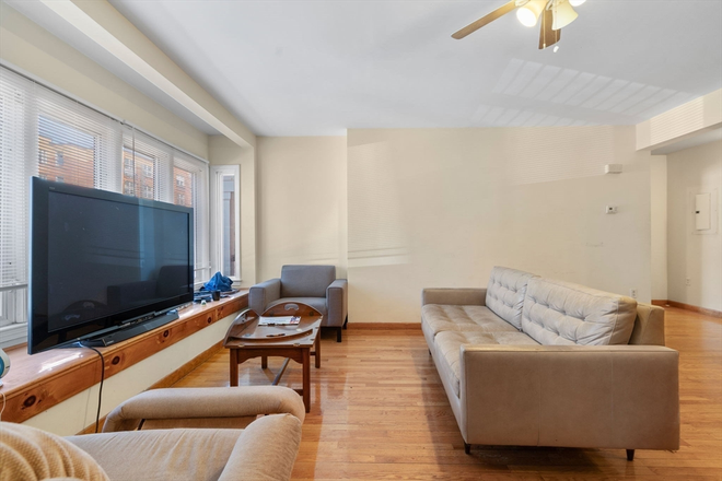 LIVING - LOCATION! HUGE 4 BED/2 BATH WITH PARKING INCLUDED!