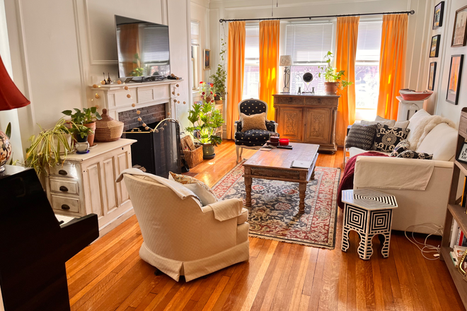 Living Room - 2 Bedroom 1 Bath Fully Furnished Apartment for summer sublet