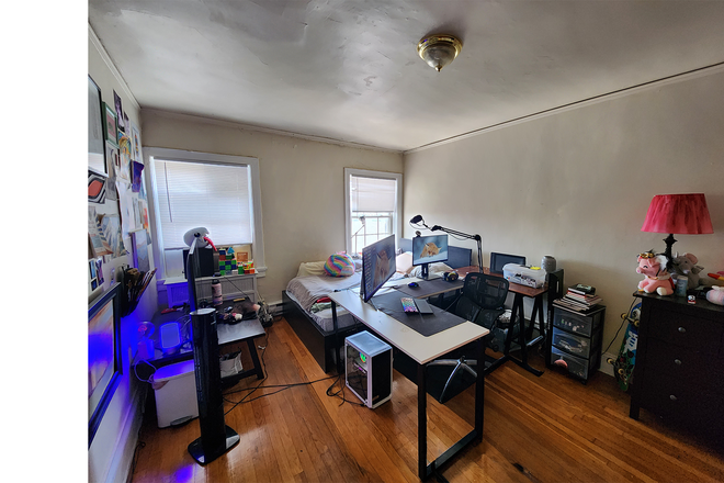 Bedroom - Liberty Circle Apartments