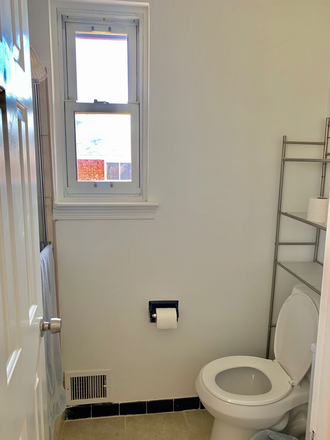 master bathroom - 3 bedrooms 2 bathrooms House