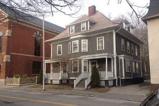 . - 119 Hope Street