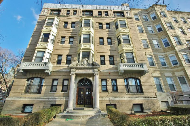 Exterior - 3 bedroom on 60 Fenway- AVAIL 9/1/26