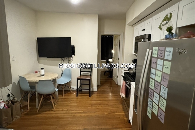 1 - Massive 4 Bed 2 Bath on Huntington! 9/1/25 Move In Apartments