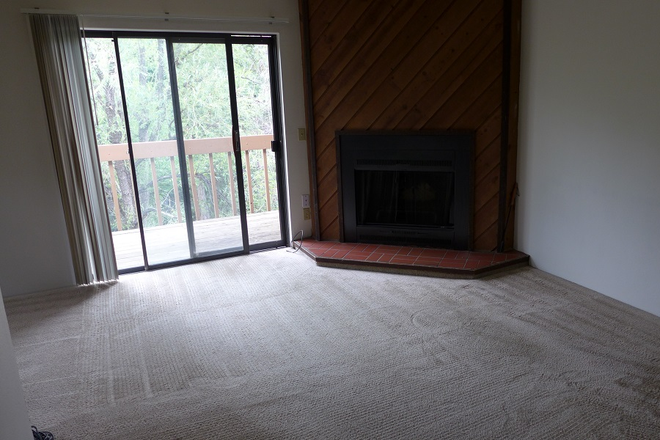 2 - AVAILABLE 6/5: 2857 Shadow Creek Dr #A303 Condo