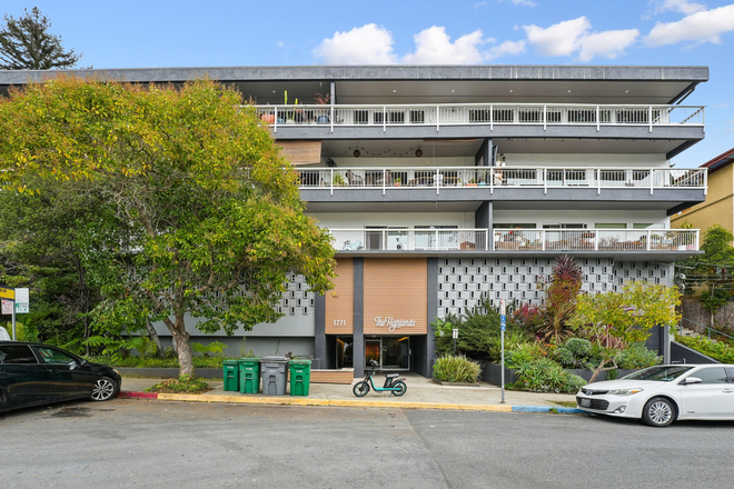 Front exterior view of the apartment building at 1771 Highland Pl, Berkeley, CA 94709, United States - 1771 Highland Place