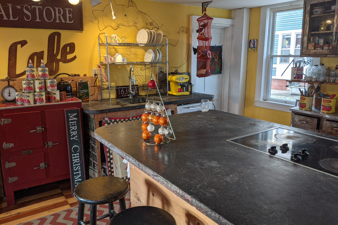 kitchen - House of Orange - private home