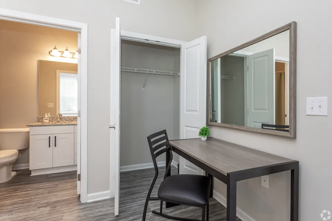 Bedroom and Closet - Seahawk Cove Apartments