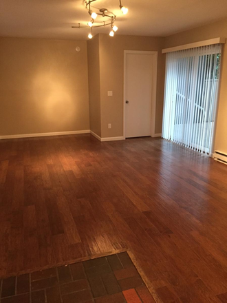 Dining Room - Living Dining Room - FALL PRE-LEASE - GRAD STUDENTS - SEMI-FURNISHED 3BR/2BA GARDEN FLAT - DOWNTOWN BOULDER 10th-Pearl