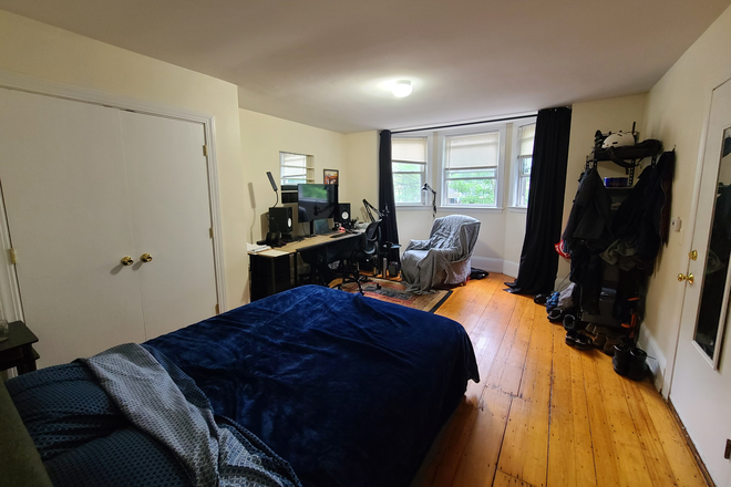bedroom - Large room in JP for August