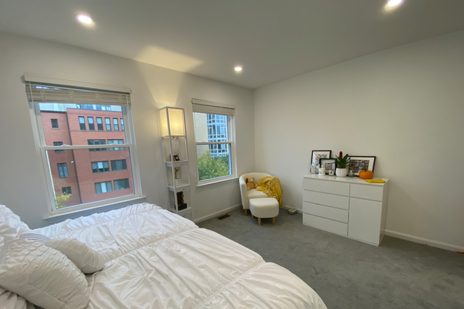 Columbia Heights - close to Metro - 2‑Min Walk to Friendship Heights Metro | 1 Stop to AU Law & AU Shuttle & Columbia House