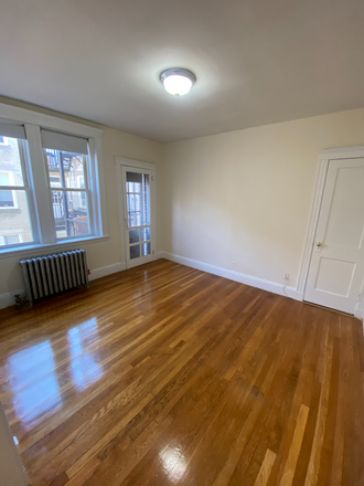 ! - No brokerage fee 1 bed w/ patio! HT/HW incl! Ref #71329069 Apartments