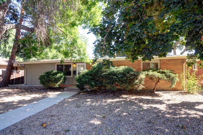 Photo - 3265 Moorhead Ave Apartments