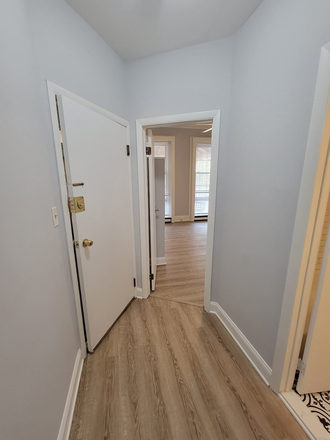 Hallway - 115 South 42nd Street Apartments