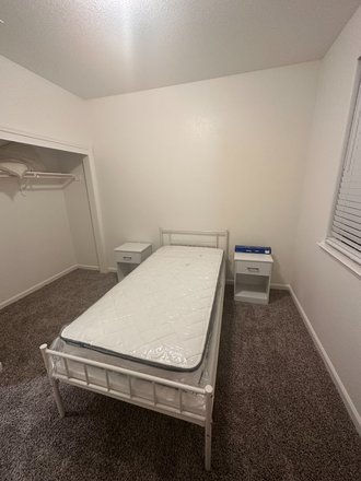 Bedroom #1 - Bellevue Ranch 3 bed 2 bath House