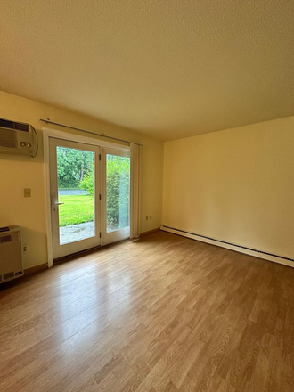 Hall - Townhouse of Amherst