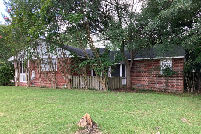 Photo - 403 E Samford House